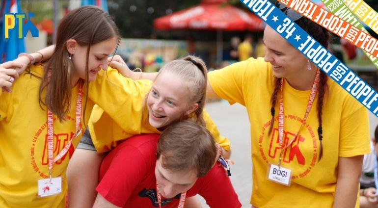 Megnyomni a pókhálós gombot