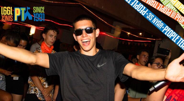 Ebéd egyedül – Patrik és Maxi naplója 55. rész